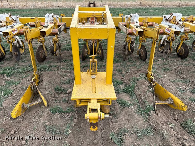 image for item LN9338 Buffalo 4600-8H-30  row crop cultivator