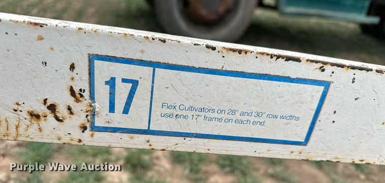 image for item LN9338 Buffalo 4600-8H-30  row crop cultivator