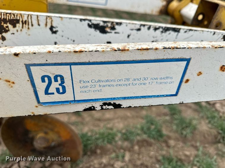 image for item LN9338 Buffalo 4600-8H-30  row crop cultivator