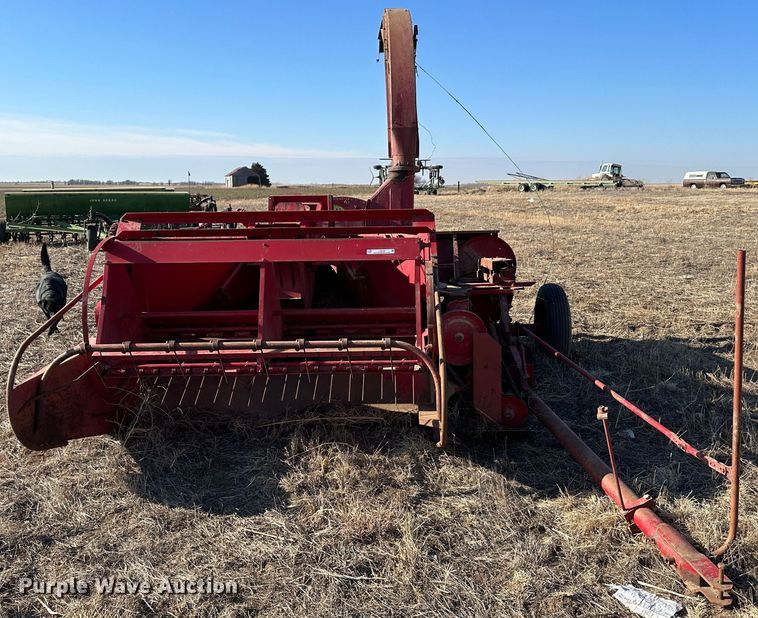 image for item LT9168 Gehl  forage harvester