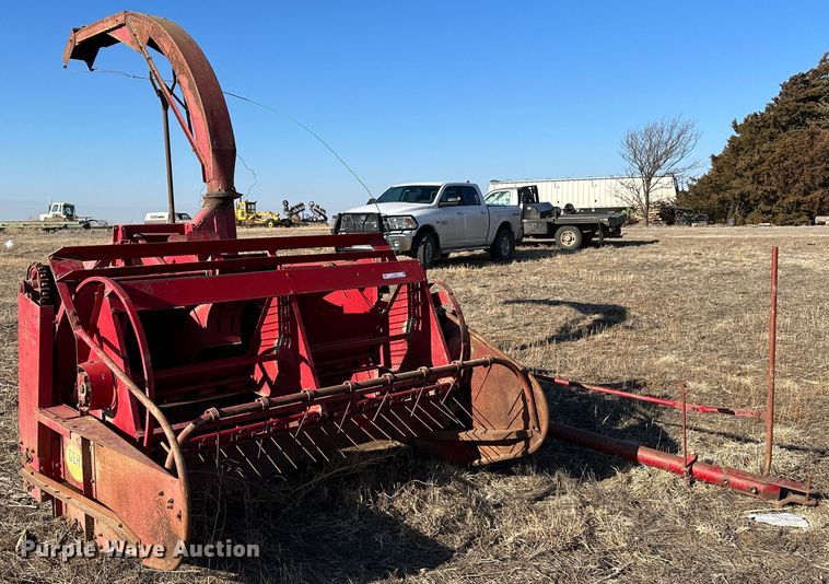 image for item LT9168 Gehl  forage harvester