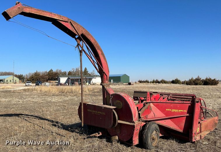 image for item LT9168 Gehl  forage harvester