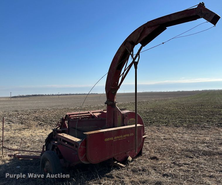 image for item LT9168 Gehl  forage harvester