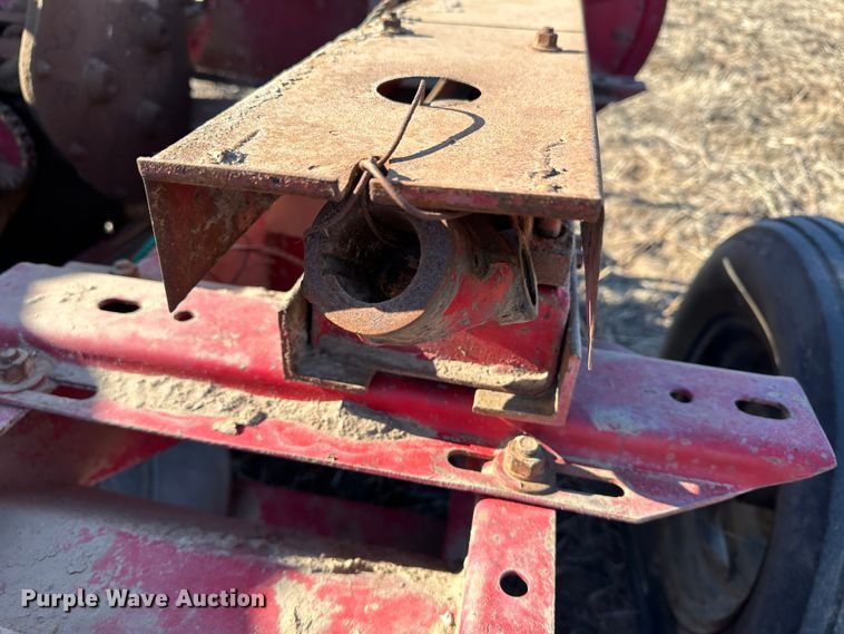 image for item LT9168 Gehl  forage harvester