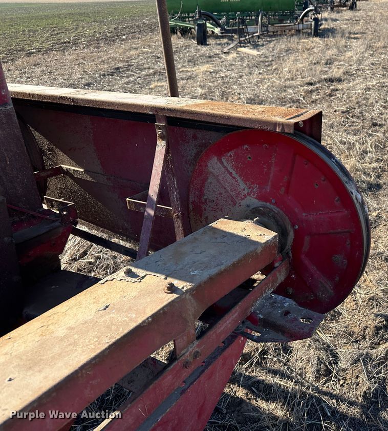 image for item LT9168 Gehl  forage harvester