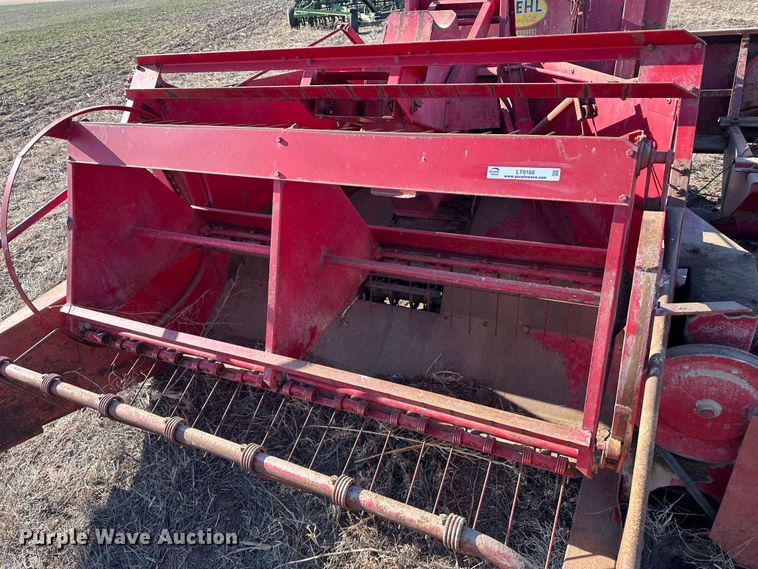 image for item LT9168 Gehl  forage harvester