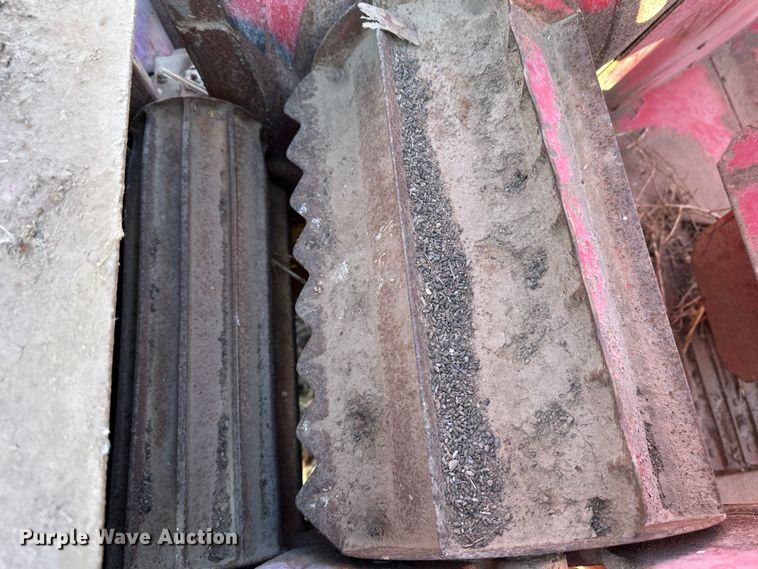 image for item LT9168 Gehl  forage harvester