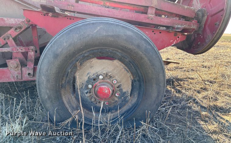 image for item LT9168 Gehl  forage harvester