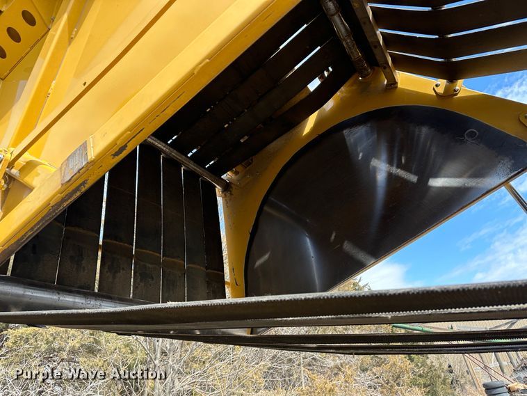 image for item LT9244 Vermeer 605M  round baler