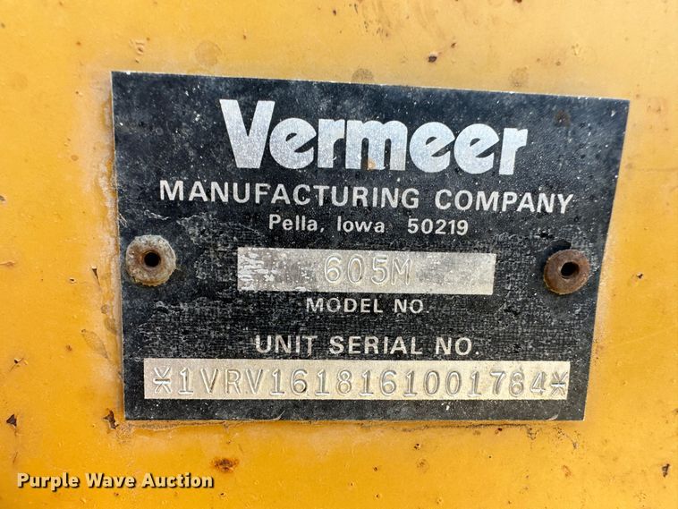 image for item LT9244 Vermeer 605M  round baler
