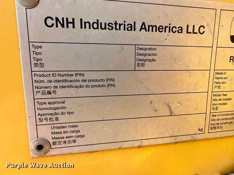 image for item LT9245 2014 New Holland 18HS  windrower header