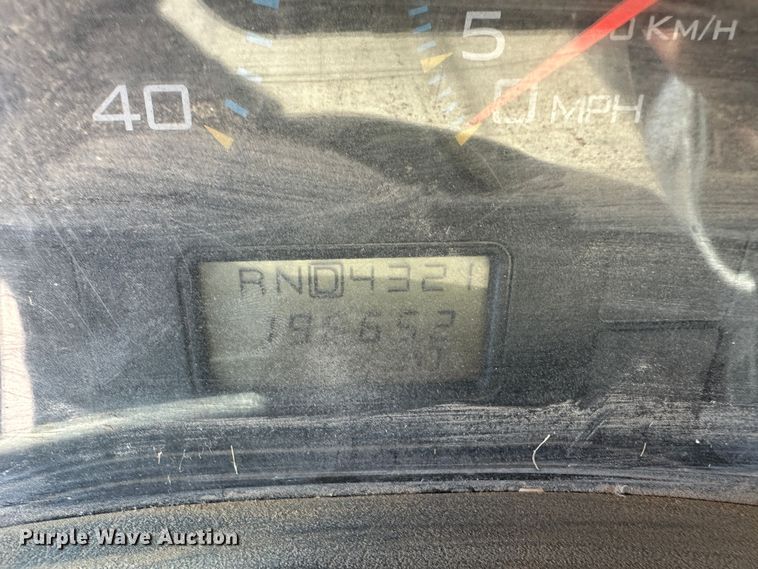 image for item LT9258 2007 International 7400  feed mixer truck