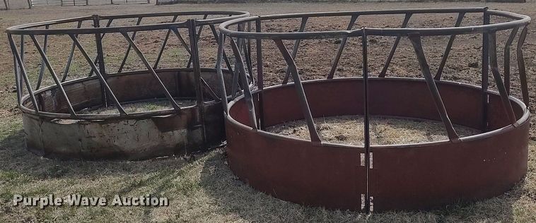 image for item LT9557 (5) round bale feeders