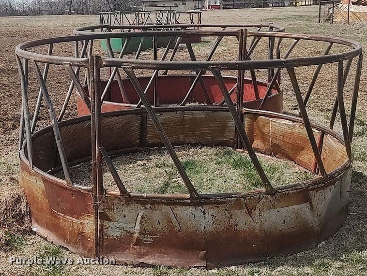 image for item LT9557 (5) round bale feeders