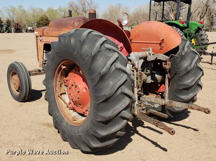 image for item LT9698 Massey  Ferguson 88  tractor