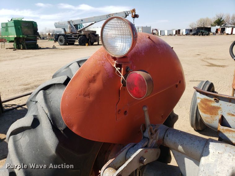 image for item LT9698 Massey  Ferguson 88  tractor