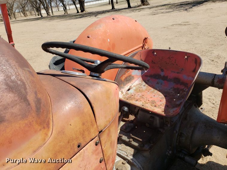 image for item LT9698 Massey  Ferguson 88  tractor