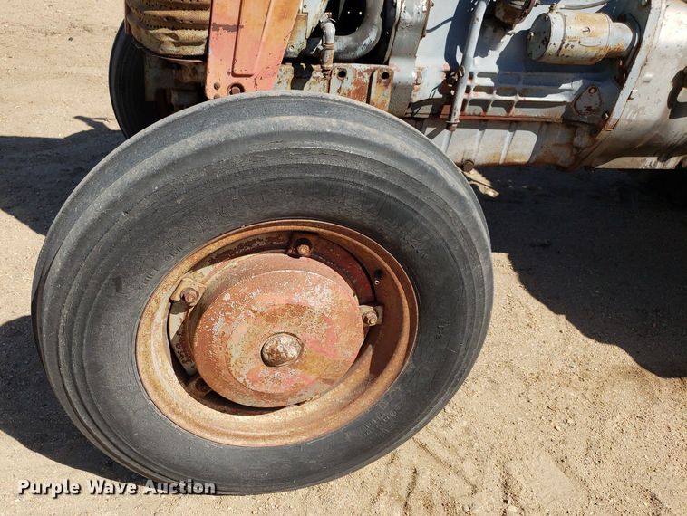 image for item LT9698 Massey  Ferguson 88  tractor