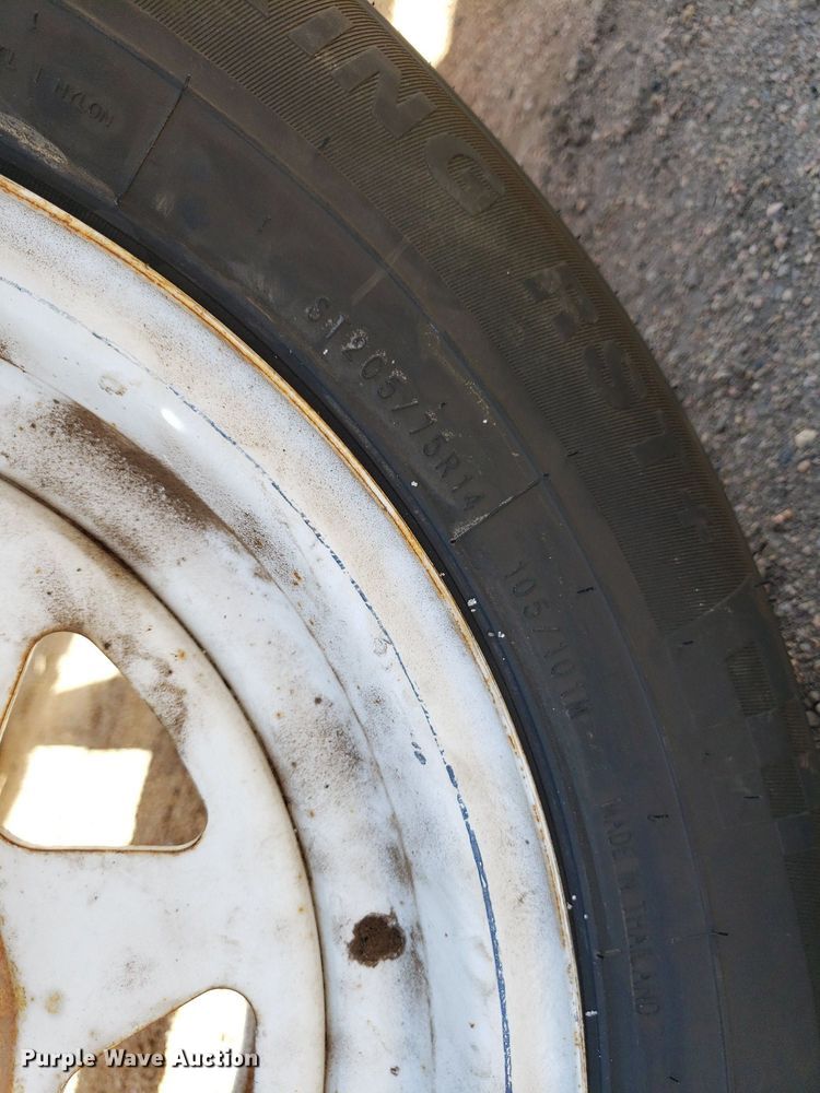 image for item LT9706 Ag shield  canola header trailer