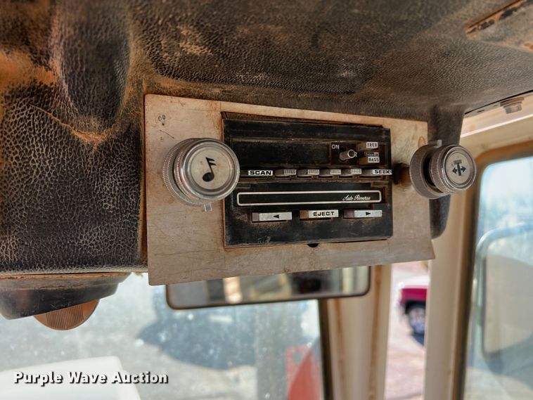 image for item LW9280 1978 Case 2870  4WD tractor