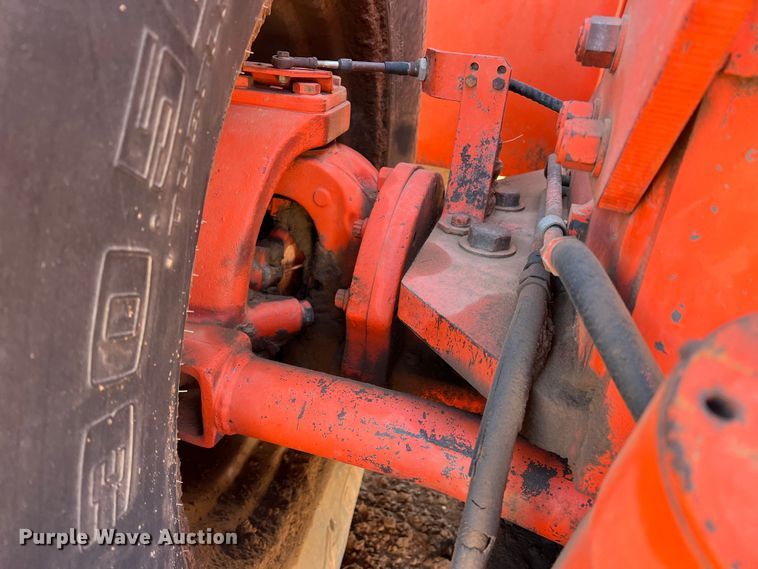 image for item LW9280 1978 Case 2870  4WD tractor