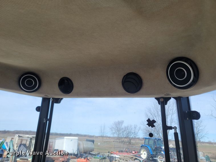 image for item MB9828 2004 Case IH JX75  tractor