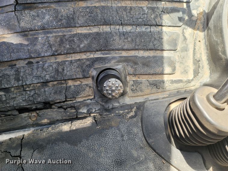 image for item MB9828 2004 Case IH JX75  tractor