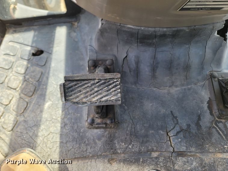 image for item MB9828 2004 Case IH JX75  tractor