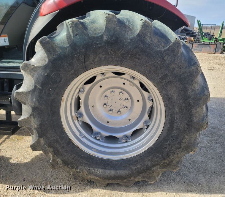 image for item MB9828 2004 Case IH JX75  tractor