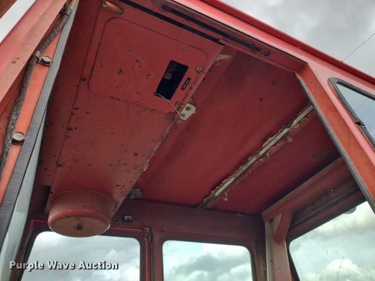 image for item MD9516 Massey Ferguson 1100  tractor