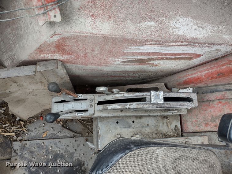 image for item MD9516 Massey Ferguson 1100  tractor