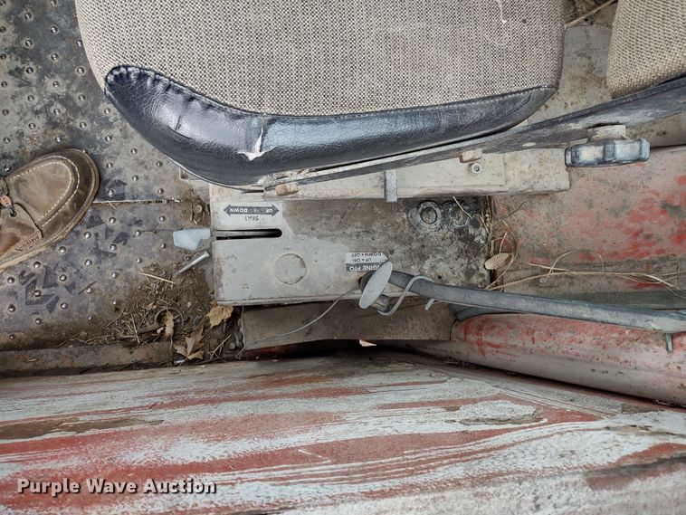 image for item MD9516 Massey Ferguson 1100  tractor