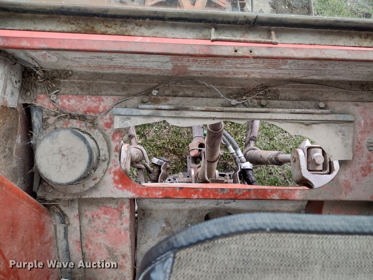 image for item MD9516 Massey Ferguson 1100  tractor