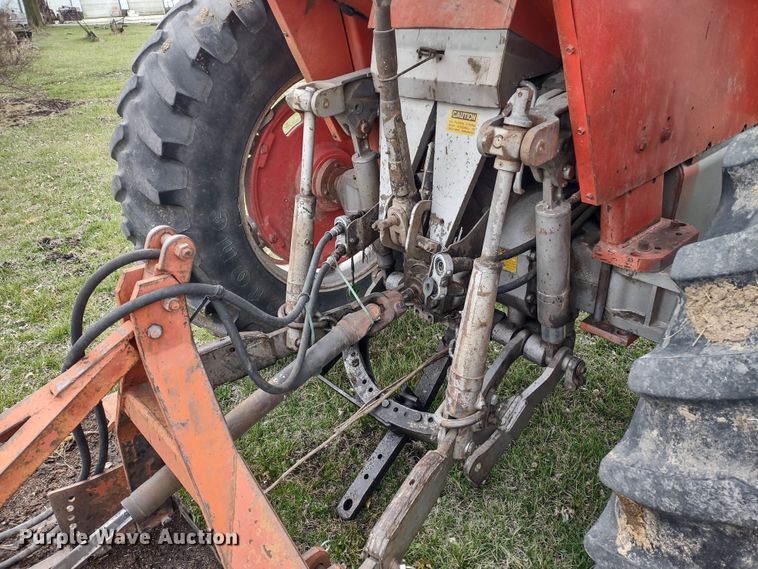 image for item MD9516 Massey Ferguson 1100  tractor