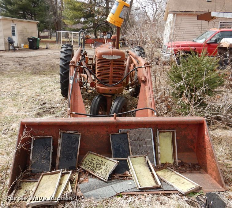 image for item MO9565 Farmall H  tractor