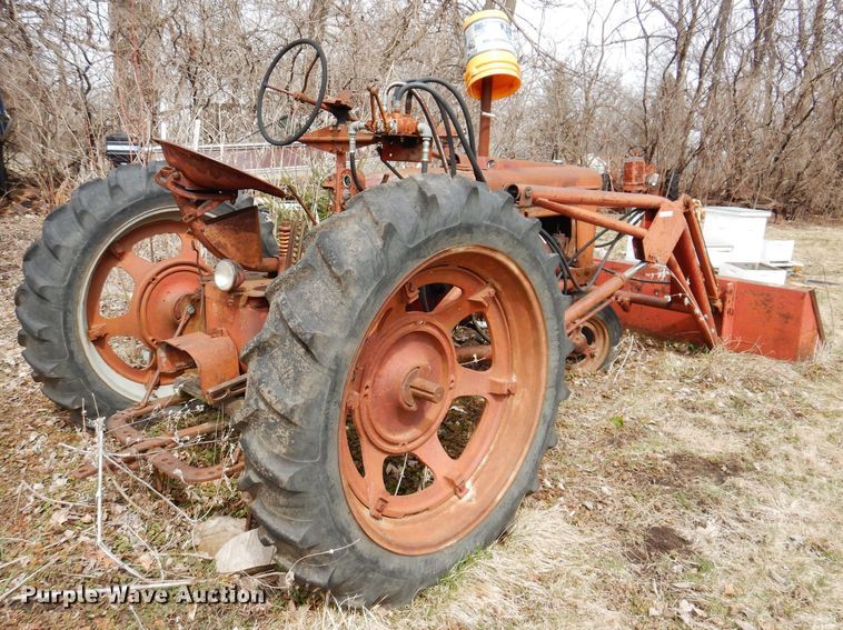 image for item MO9565 Farmall H  tractor