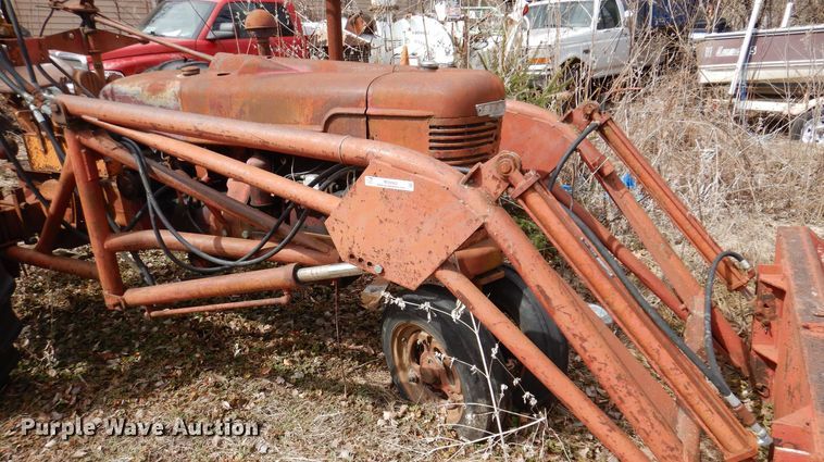 image for item MO9565 Farmall H  tractor