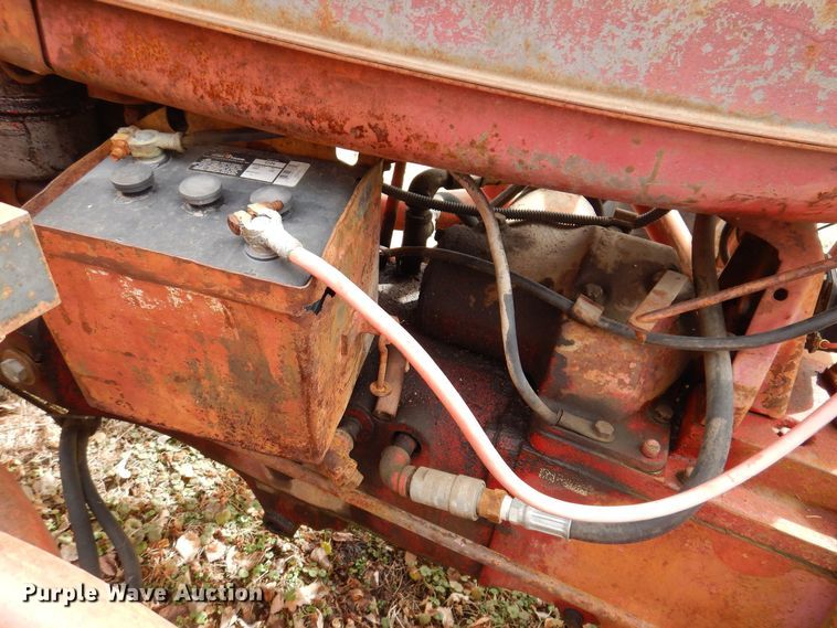 image for item MO9565 Farmall H  tractor