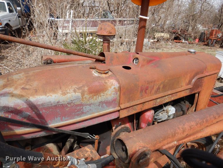 image for item MO9565 Farmall H  tractor