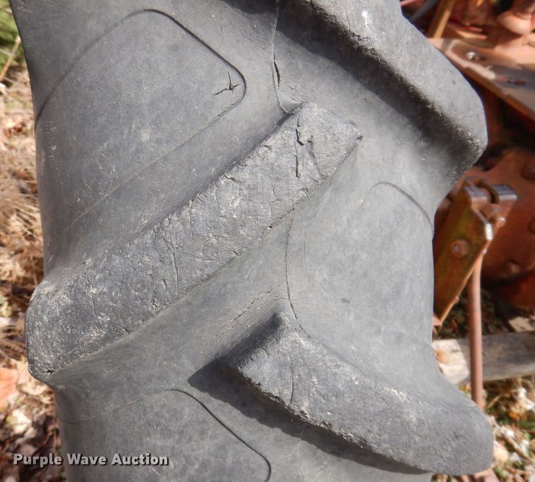 image for item MO9565 Farmall H  tractor