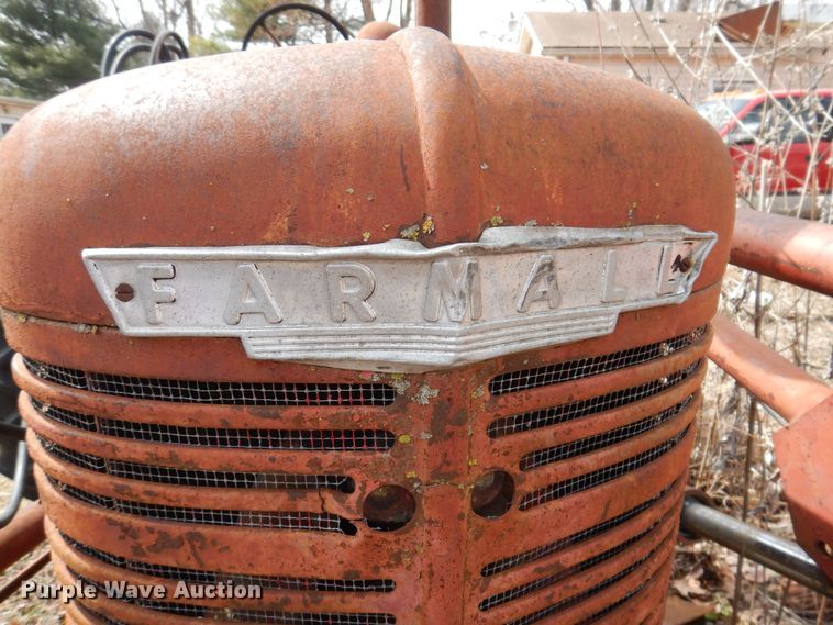 image for item MO9565 Farmall H  tractor