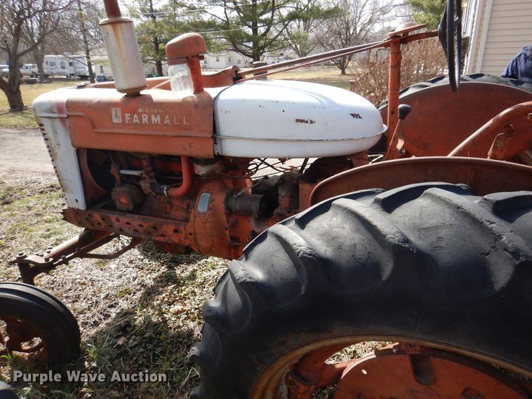 image for item MO9569 Farmall M  tractor