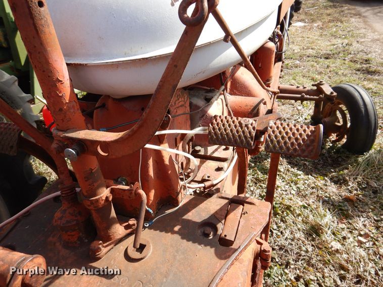 image for item MO9569 Farmall M  tractor