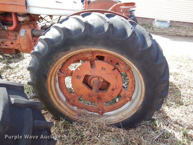 image for item MO9569 Farmall M  tractor