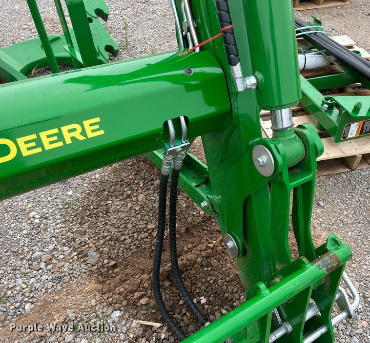 image for item MQ9863 2021 John Deere 660R  loader