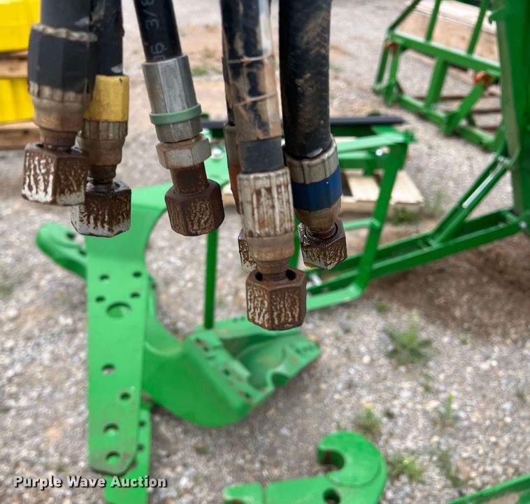 image for item MQ9863 2021 John Deere 660R  loader