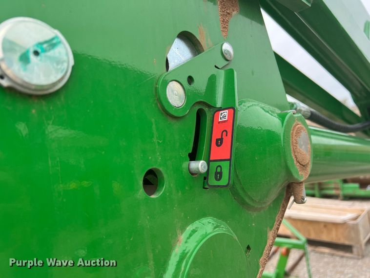 image for item MQ9863 2021 John Deere 660R  loader