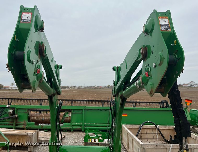 image for item MQ9863 2021 John Deere 660R  loader