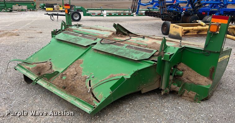 image for item MQ9864 John Deere 994  disc windrower head