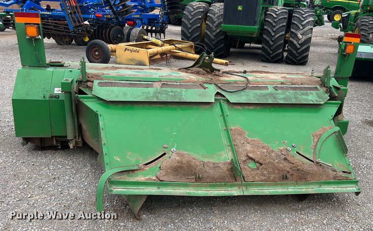 image for item MQ9864 John Deere 994  disc windrower head